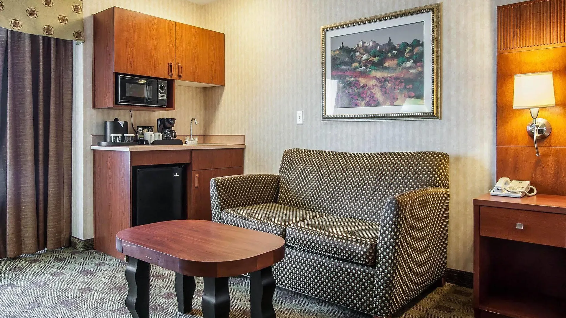 Clarion Hotel Portland International Airport