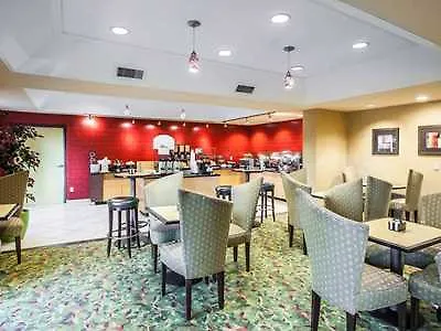 Clarion Hotel Portland International Airport