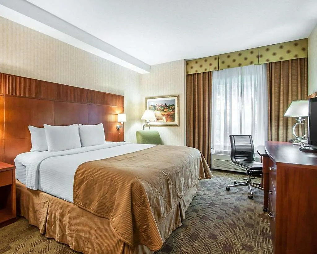 Clarion Hotel Portland International Airport