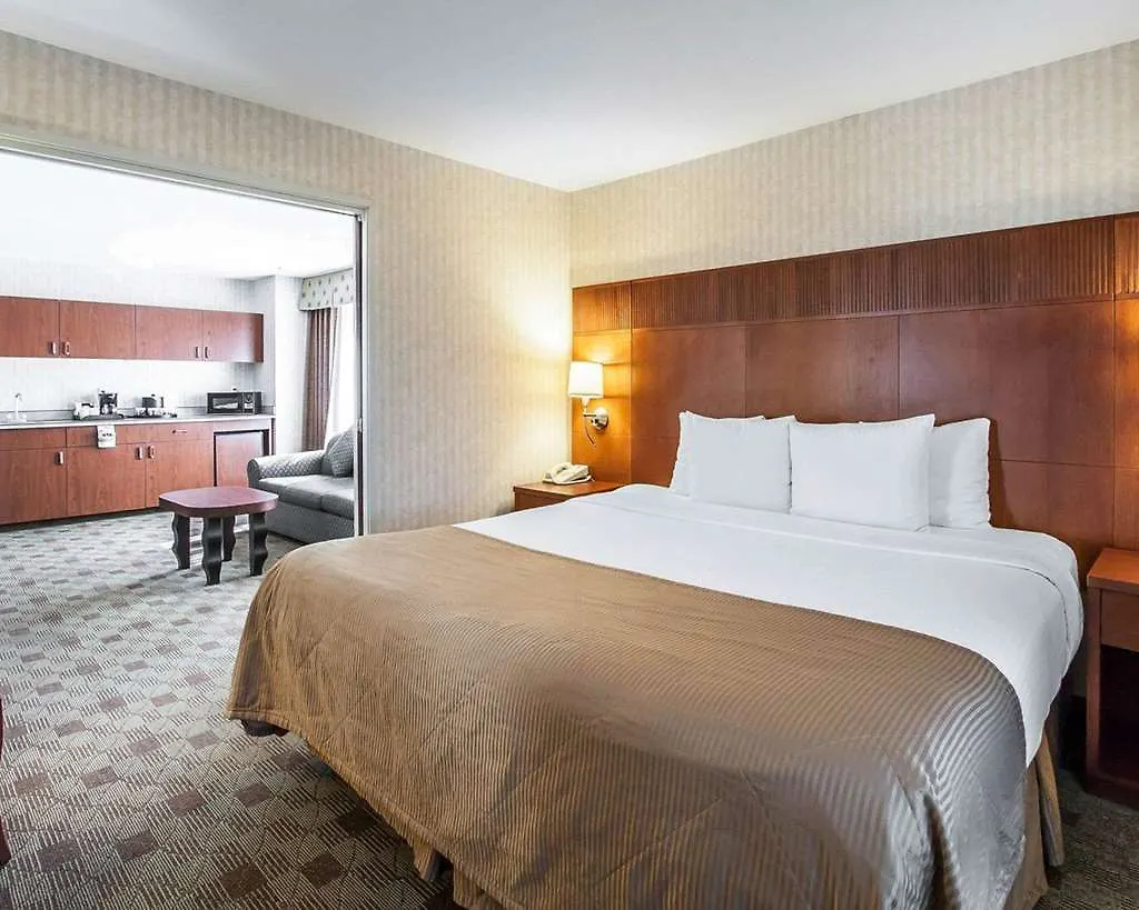 Clarion Hotel Portland International Airport