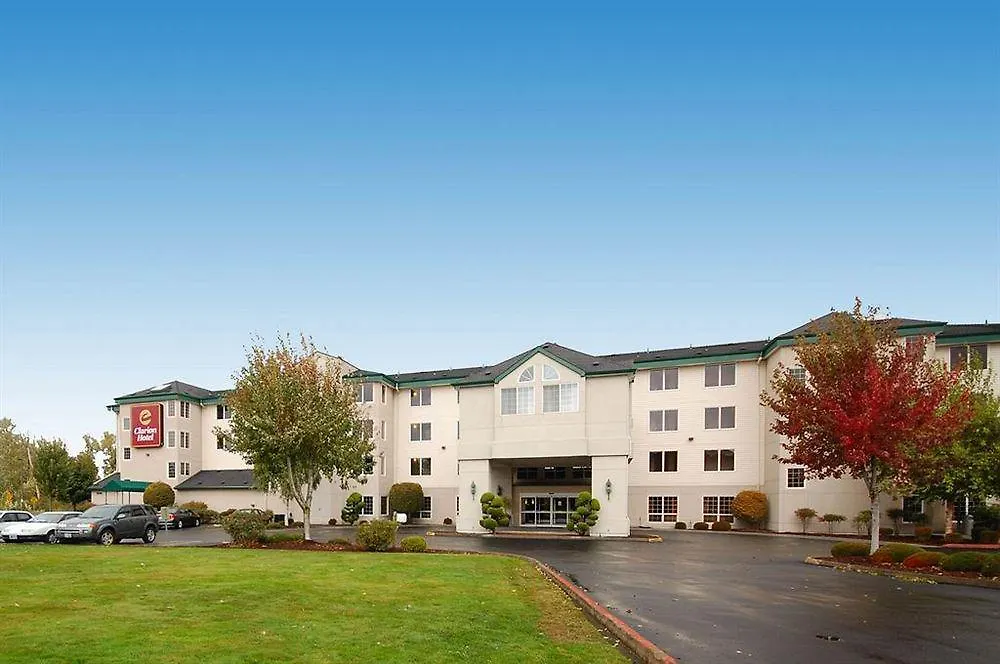 Clarion Hotel Portland International Airport 3*,