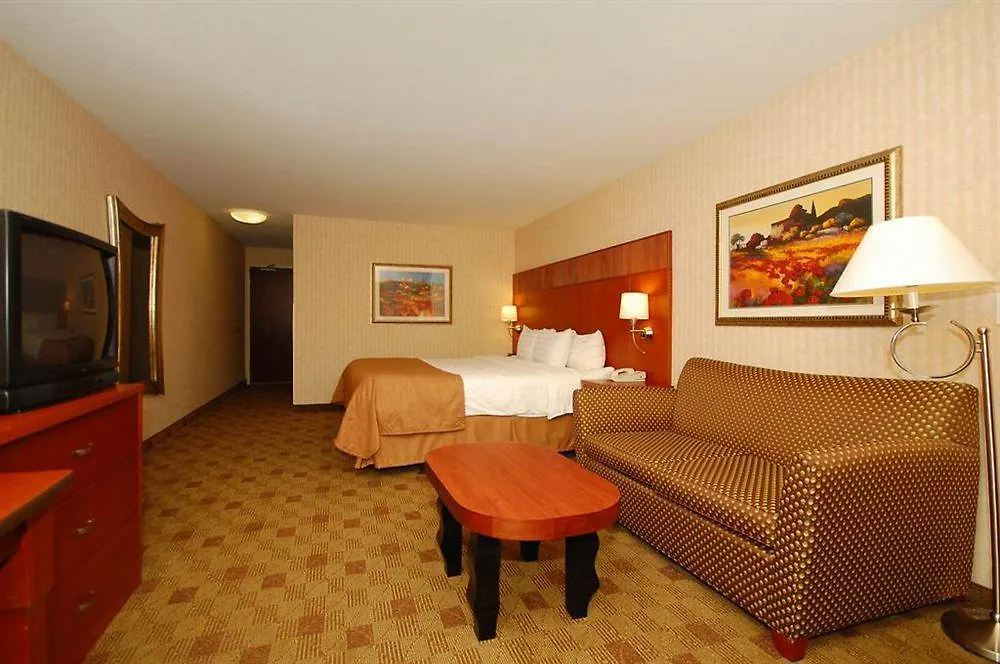 Clarion Hotel Portland International Airport