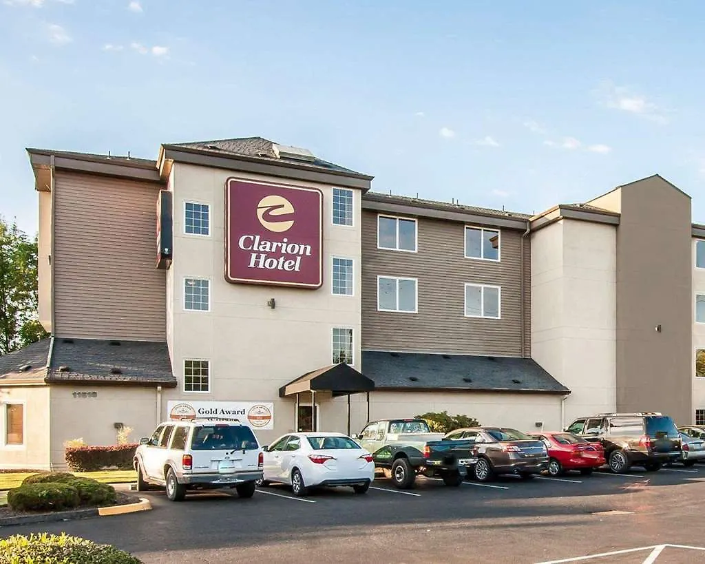 Clarion Hotel Portland International Airport