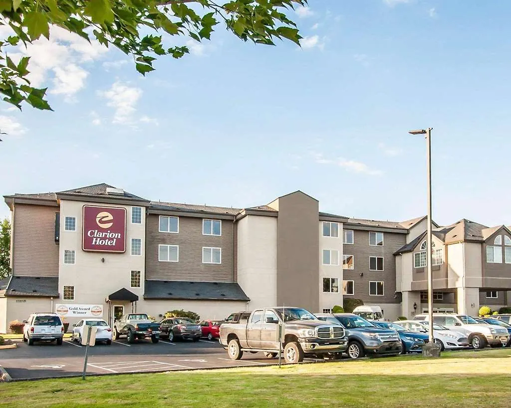 Clarion Hotel Portland International Airport