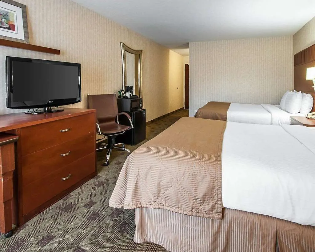 Clarion Hotel Portland International Airport