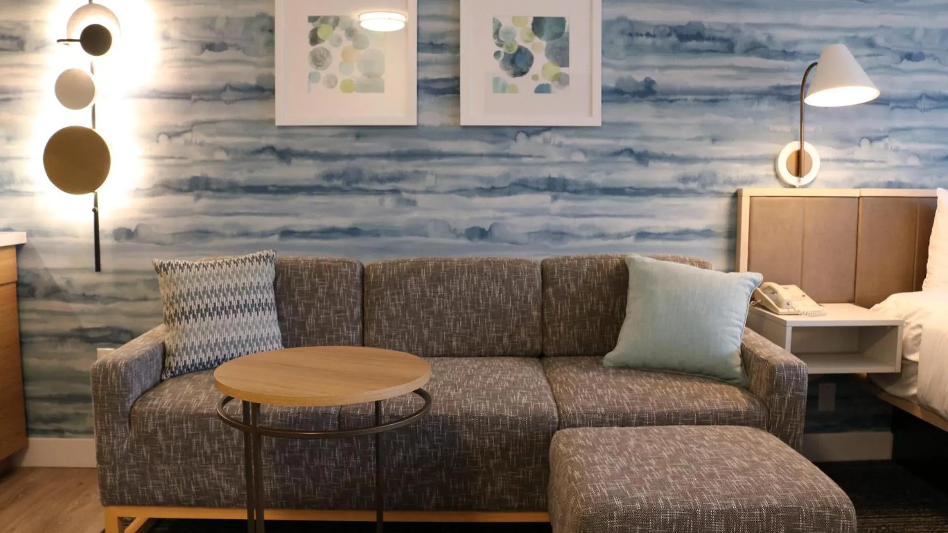 Clarion Hotel Portland International Airport
