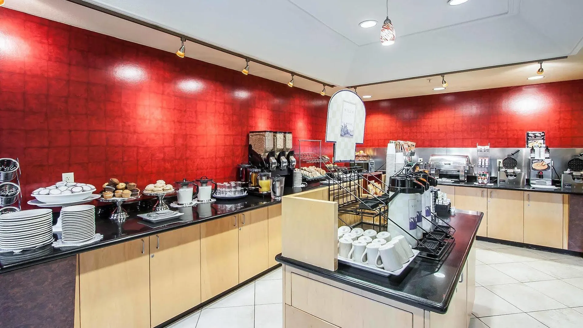 Clarion Hotel Portland International Airport