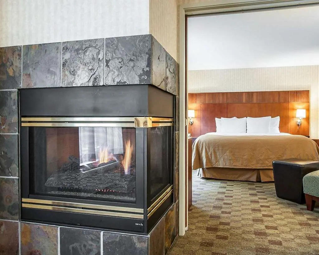 Clarion Hotel Portland International Airport